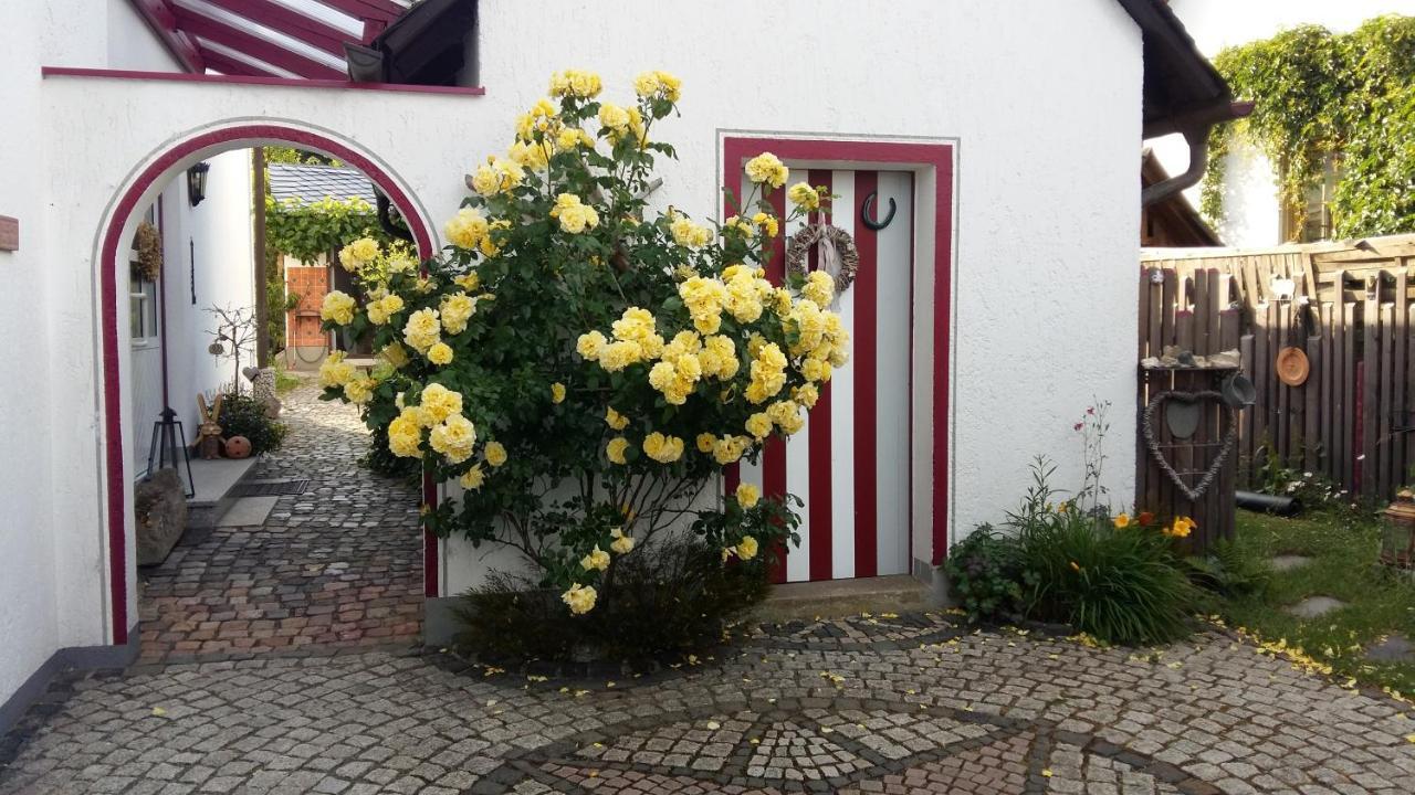 B & B Gaestehaus Schmidt Lichtenberg  Экстерьер фото