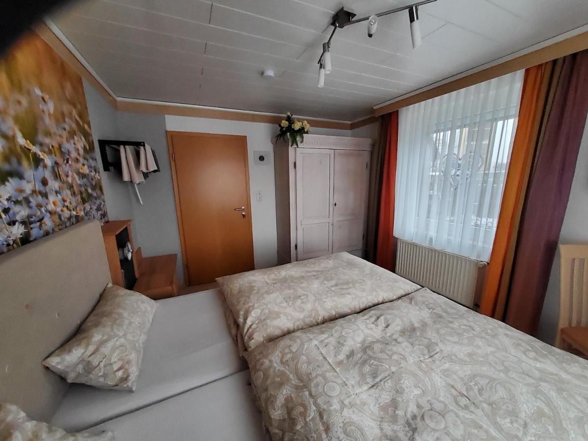 B & B Gaestehaus Schmidt Lichtenberg  Экстерьер фото