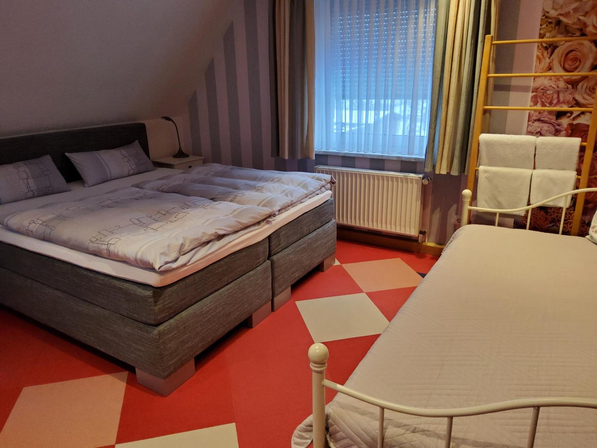 B & B Gaestehaus Schmidt Lichtenberg  Экстерьер фото